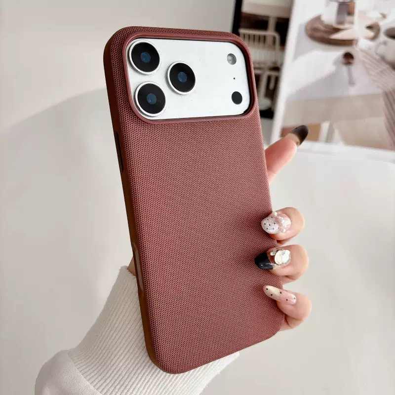 Minimalist Braided Texture Magsafe iPhone Case