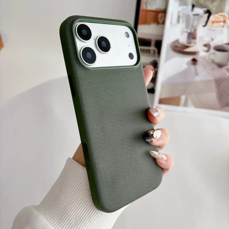 Minimalist Braided Texture Magsafe iPhone Case