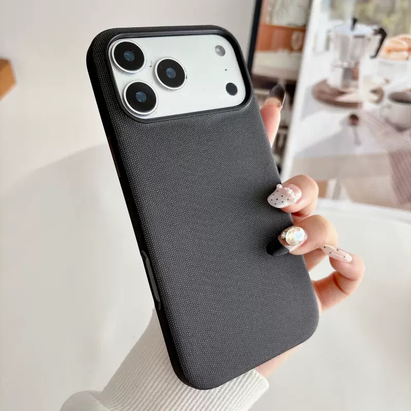 Minimalist Braided Texture Magsafe iPhone Case
