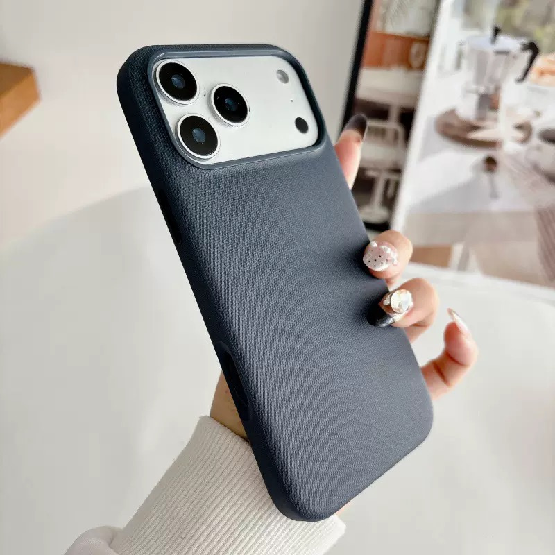 Minimalist Braided Texture Magsafe iPhone Case